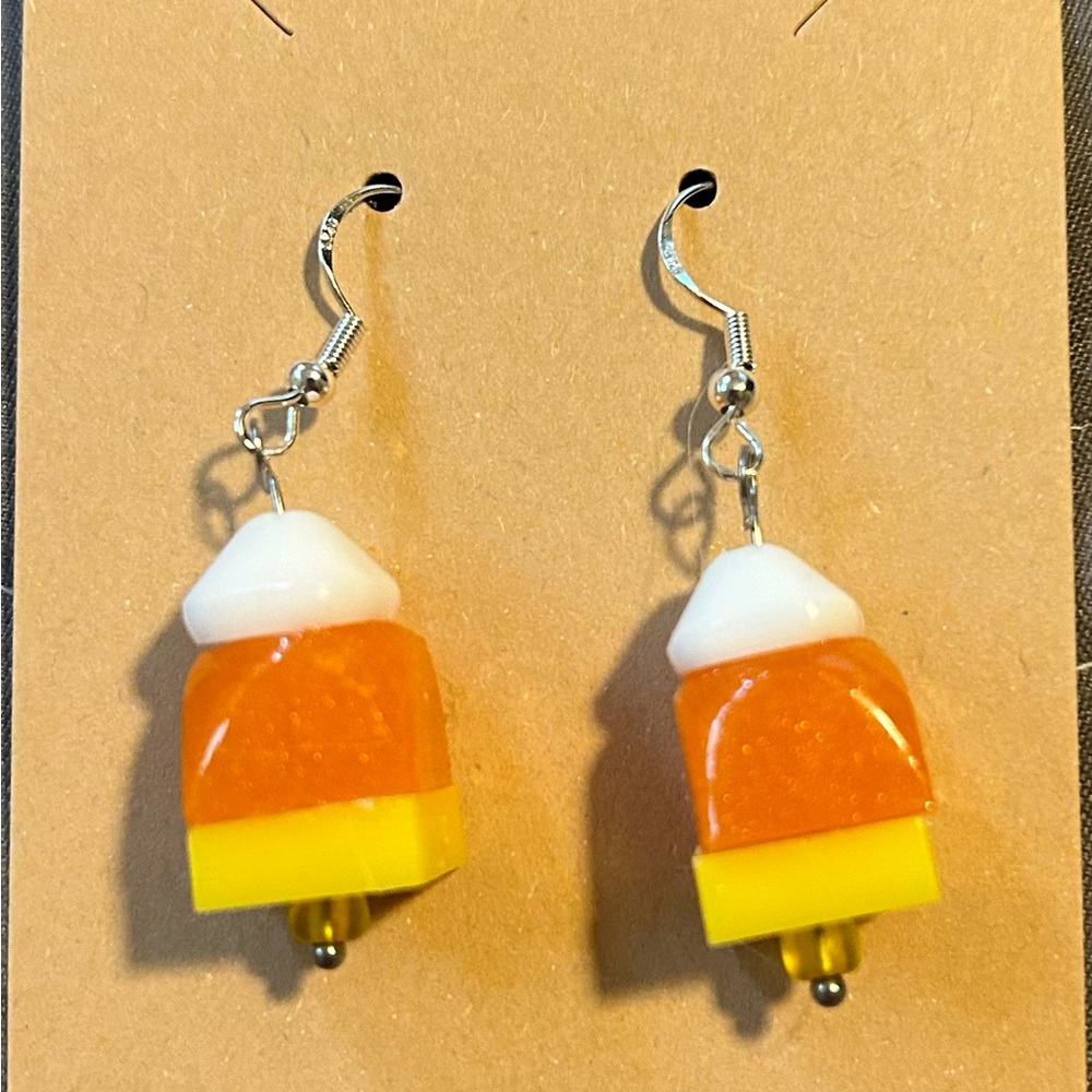 EARRINGS NWOT candy corn